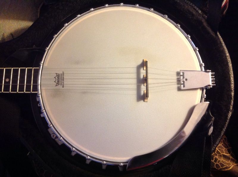 Bottle shop cap banjo