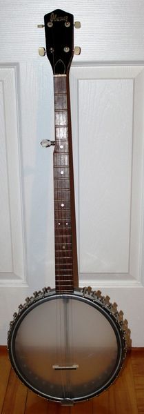 Hello, need help identifying this banjo. - Discussion Forums - Banjo Hangout