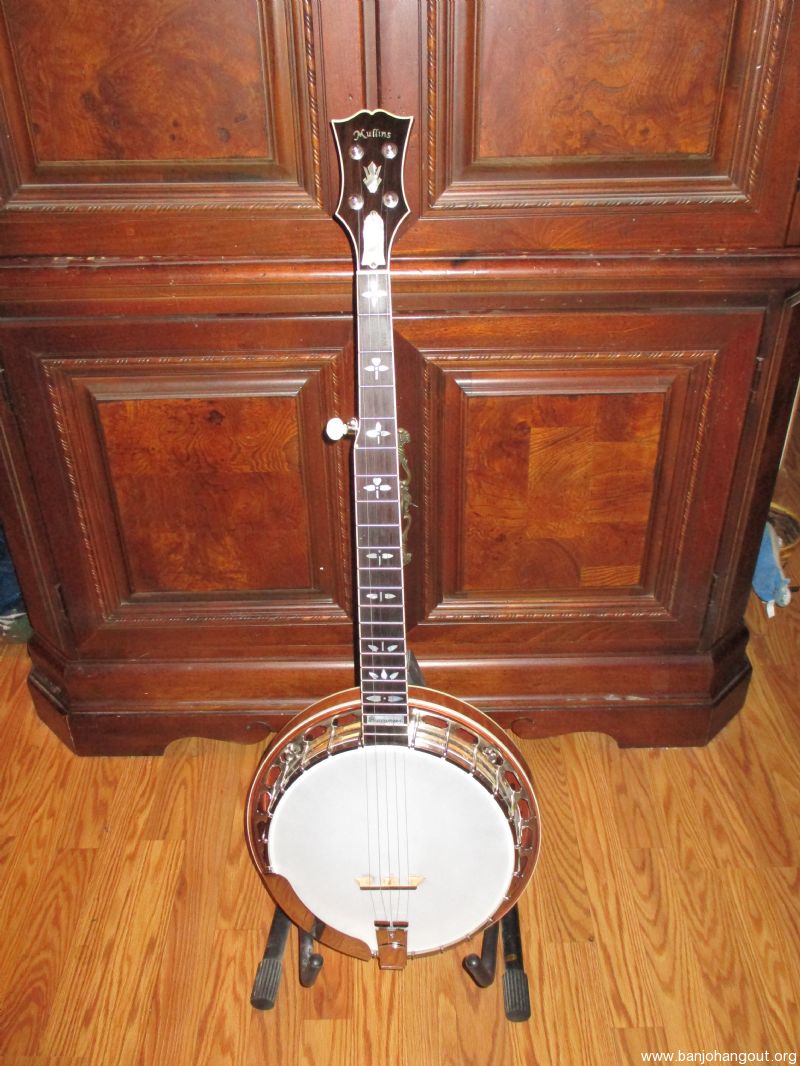 Clancy Mullins Buccaneer - Banjo Hangout