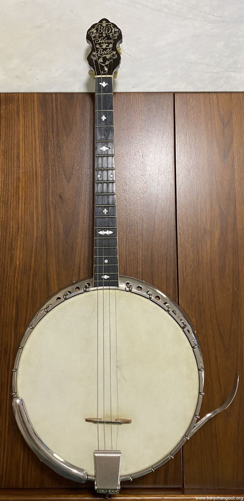 SOLD: Early 1924 Bacon & Day Silver Bell 4-string, 17 fret Tenor Banjo ...