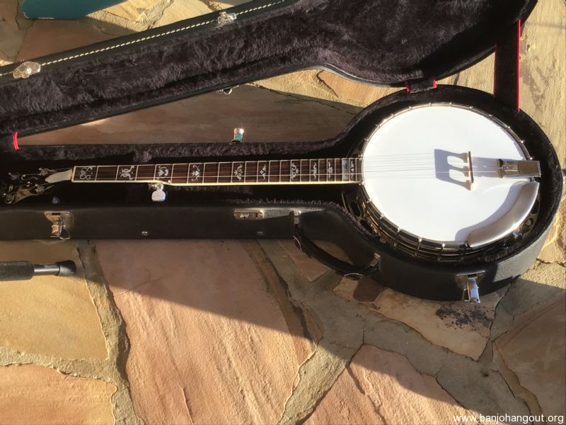 Rich & Taylor J.D. Crowe Model - Used Banjo For Sale at BanjoBuyer.com