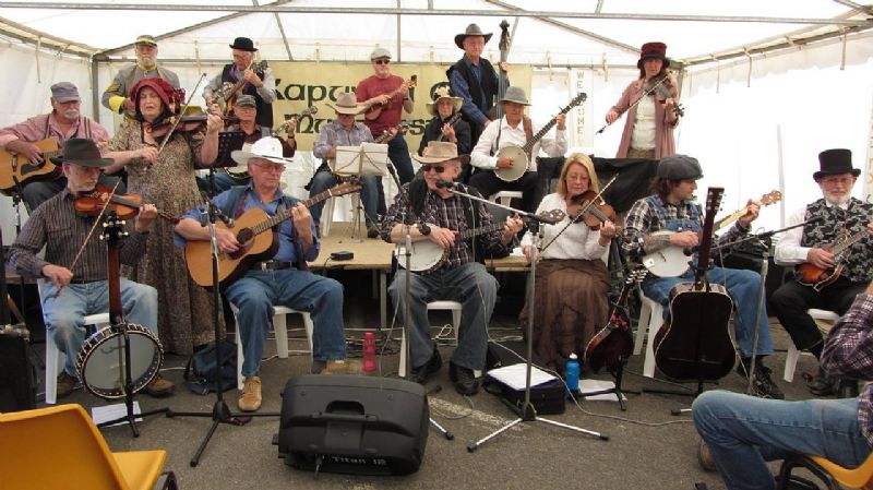 the-adelaide-old-time-string-band-robmac07-s-photos-banjo-hangout