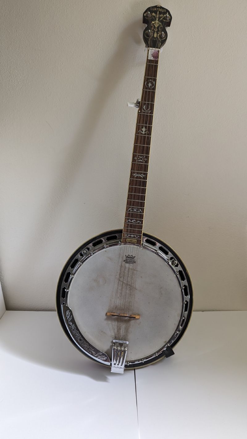 Hello, need help identifying this banjo. - Discussion Forums - Banjo Hangout