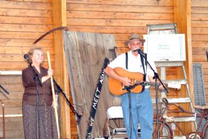 John and Gwen noftsger; Ohio River Minstrels - RatLer's Photos - Banjo ...