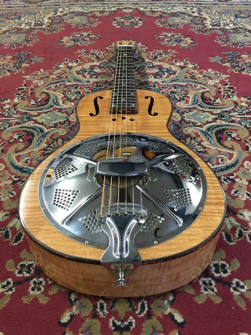 republic miniolian resonator parlor guitar